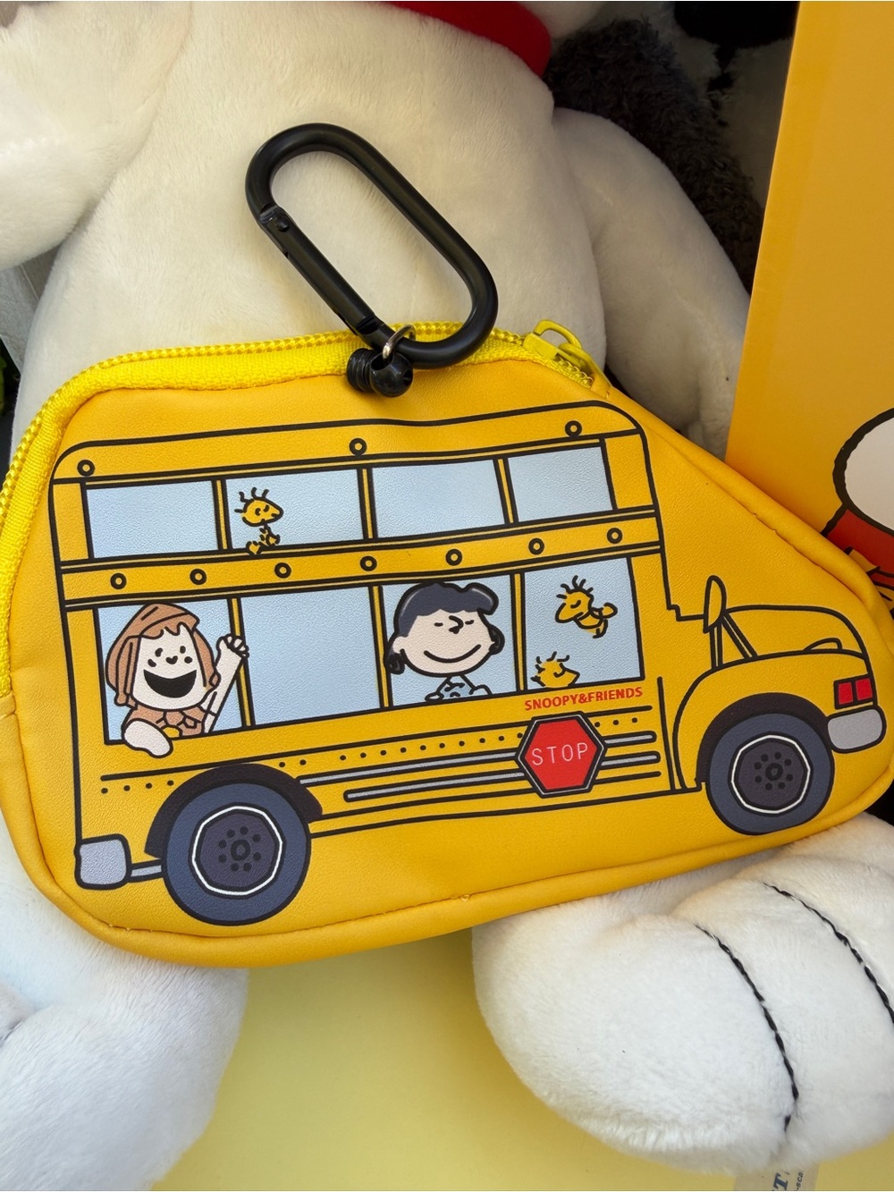 Peanuts Yellow School Bus Key & Card Holder - Picture 4 of 5